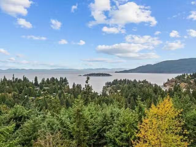 House for sale in West Vancouver, British Columbia