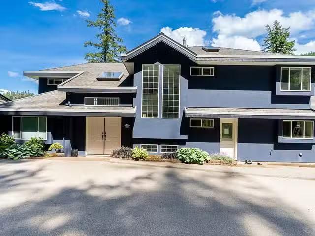 House for sale in West Vancouver, British Columbia