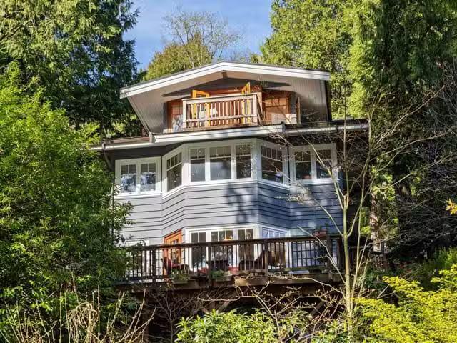 House for sale in West Vancouver, British Columbia
