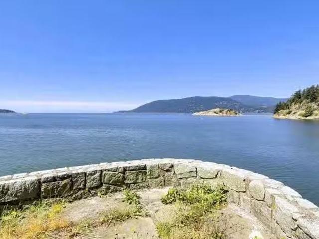 House for sale in West Vancouver, British Columbia