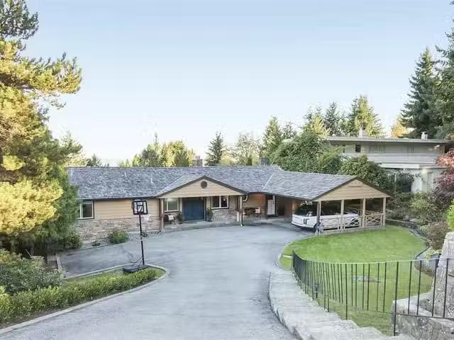 House for sale in West Vancouver, British Columbia