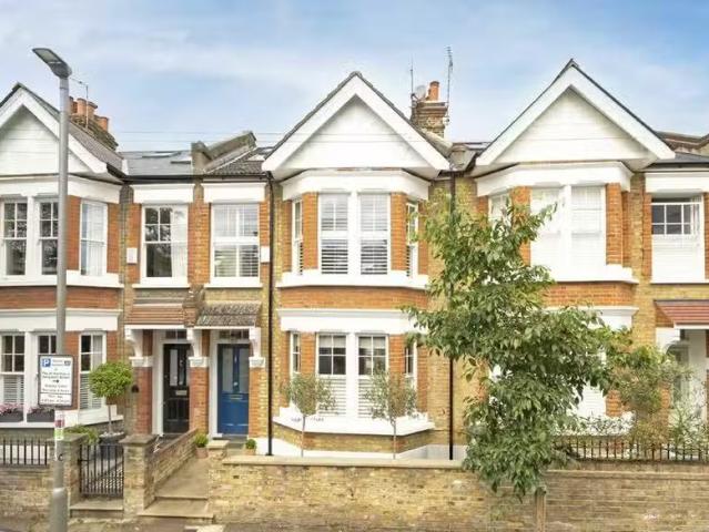 House for sale in Putney Heath, Putney