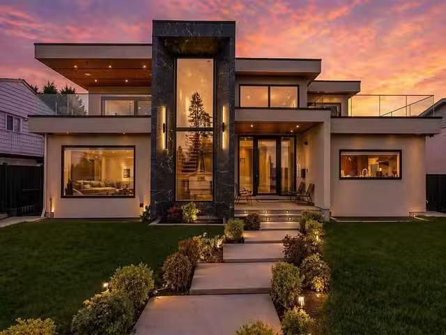 House for sale in White Rock, British Columbia