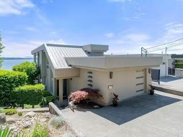 House for sale in White Rock, British Columbia
