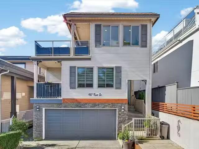 House for sale in White Rock, British Columbia