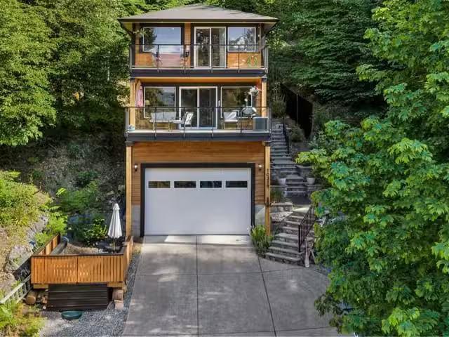 House for sale in Youbou, British Columbia