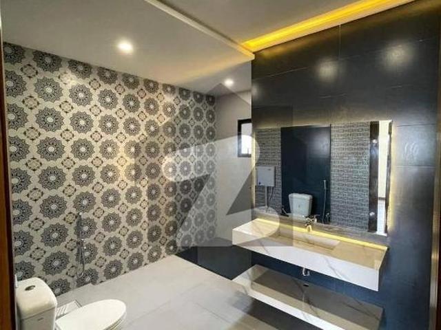 House for sale in Faisalabad, Islamabad Capital Territory