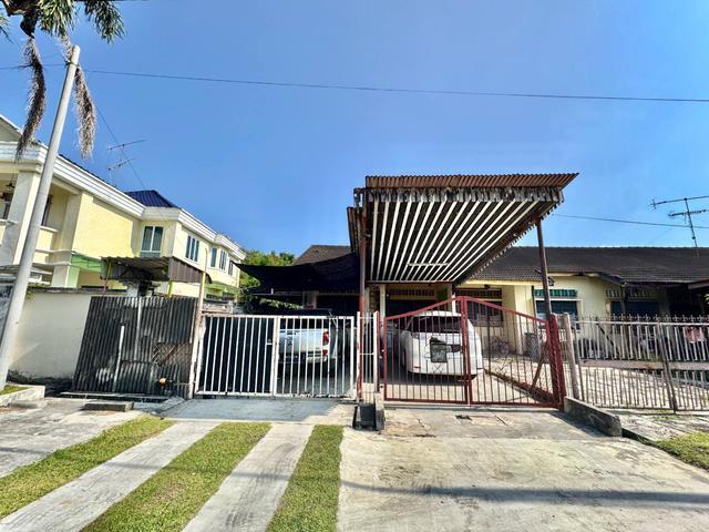 Terraced House for sale in Batu Pahat, Johor