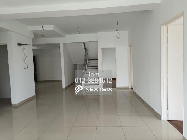 Residential House for sale in Long Miri