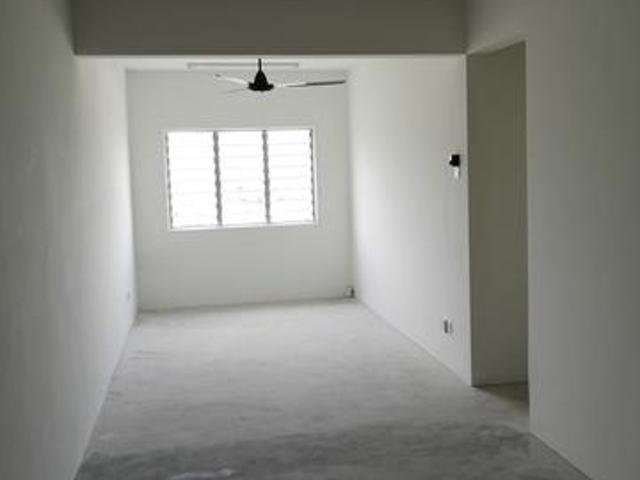 Flat for sale in Balik Pulau, George Town