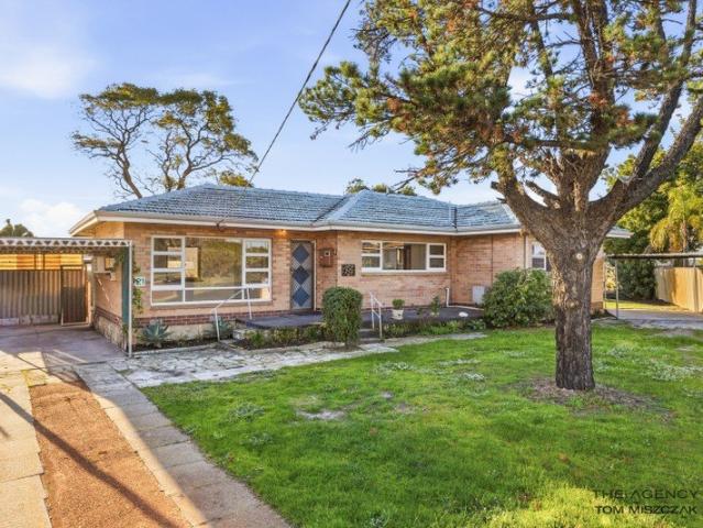 House for sale in Queens Park, Western Australia