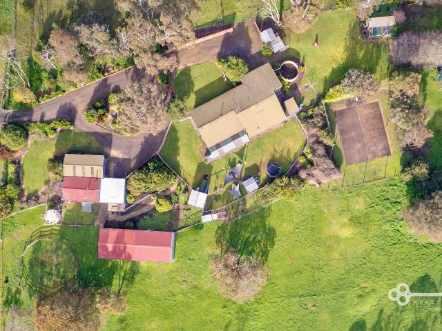 Cottage for sale in Worrolong, South Australia