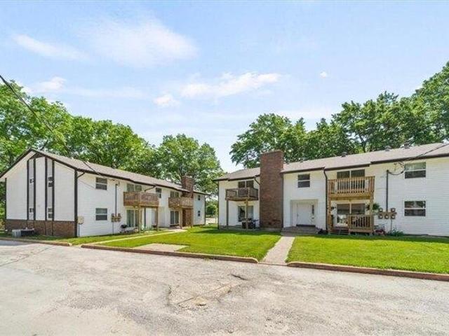 House for sale in Harrisonville, Missouri