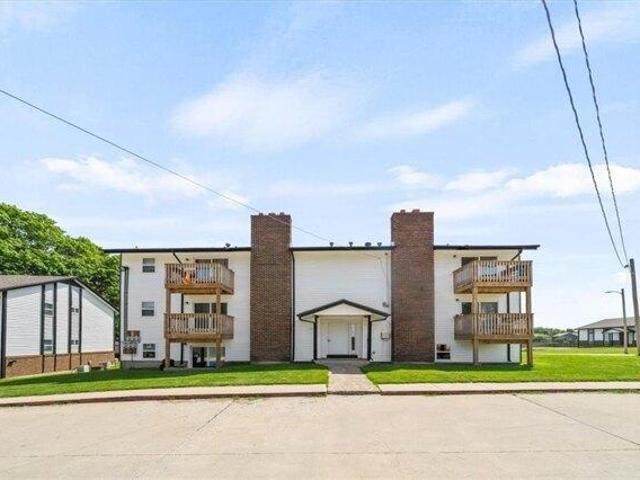 House for sale in Harrisonville, Missouri