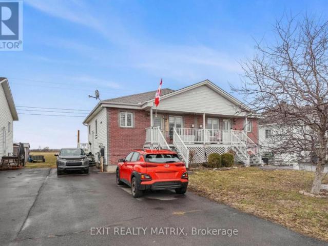 House for sale in Hawkesbury, Ontario