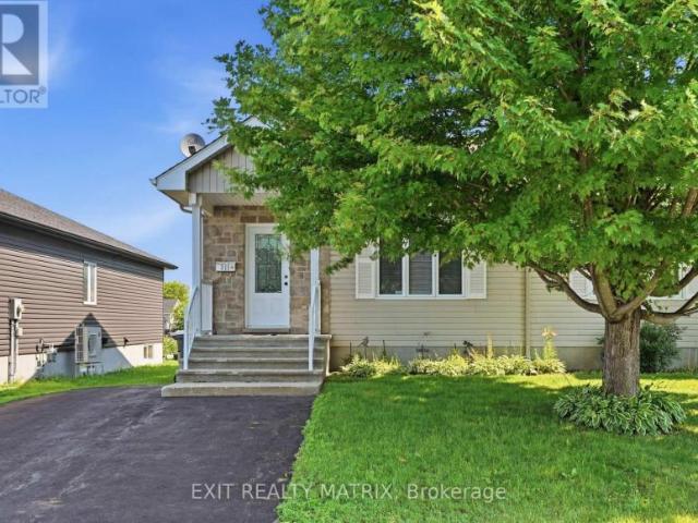House for sale in Hawkesbury, Ontario