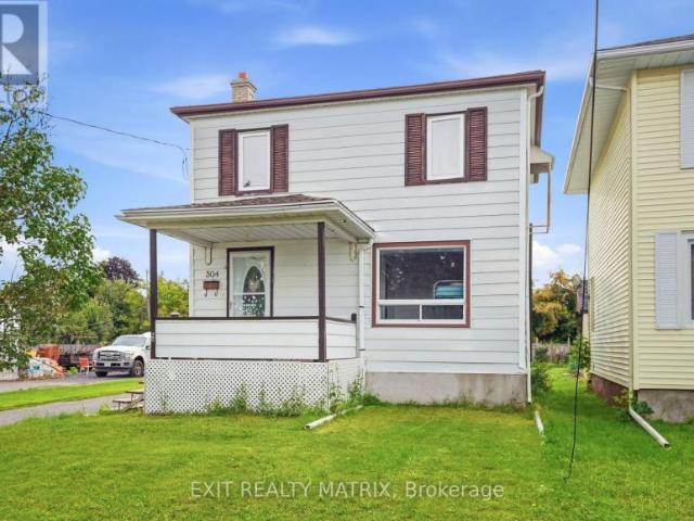 House for sale in Hawkesbury, Ontario