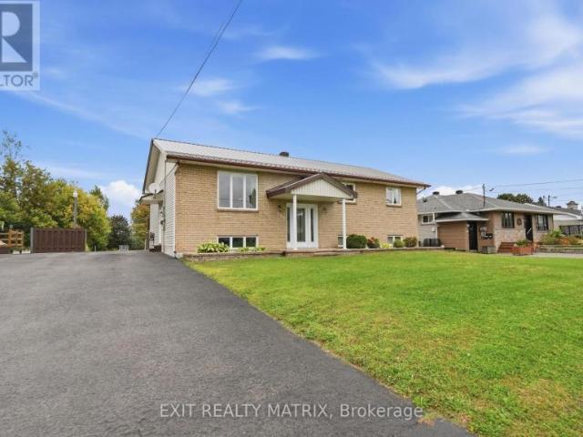 House for sale in Hawkesbury, Eastern Ontario