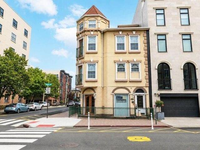 House for sale in Hudson, New Jersey