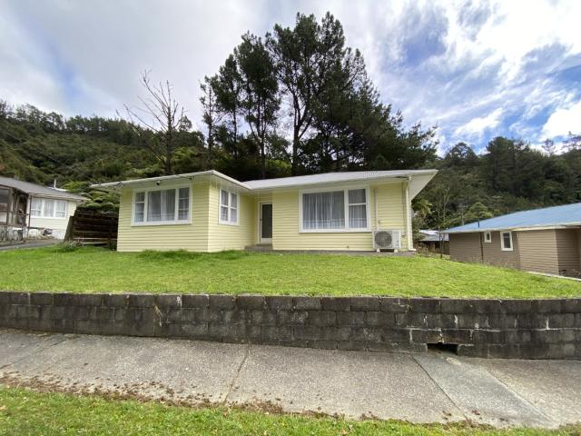 House for rent in Wallaceville Estate, Upper Hutt