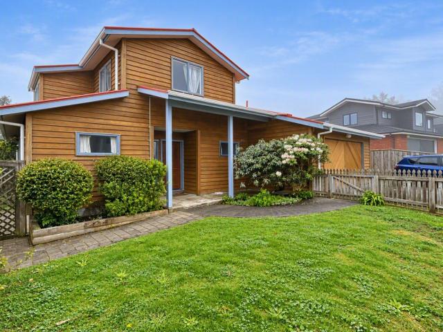 House for rent in Karori West, Wellington