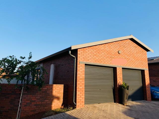 House for sale in Akasia, Gauteng