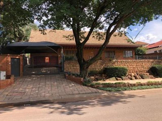 House for sale in Akasia, Gauteng