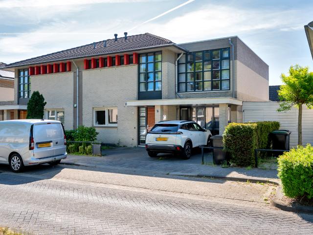 Woning te huur in Literatuurwijk, Almere-haven