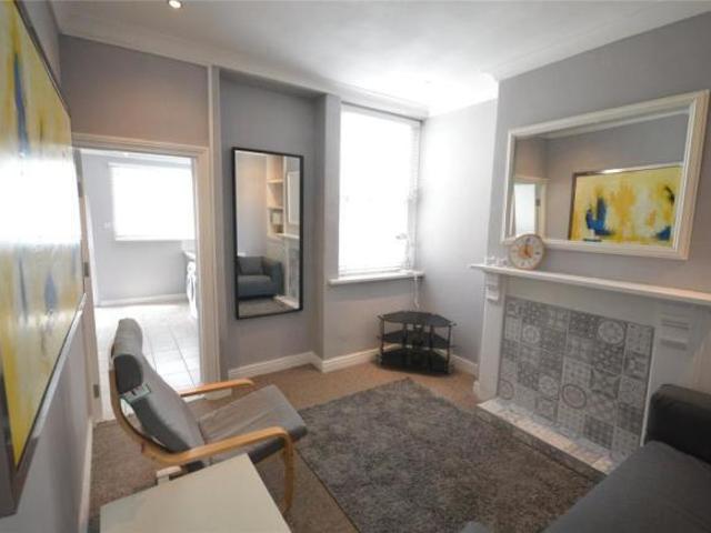 House for rent in Plasnewydd, Falcon Lodge