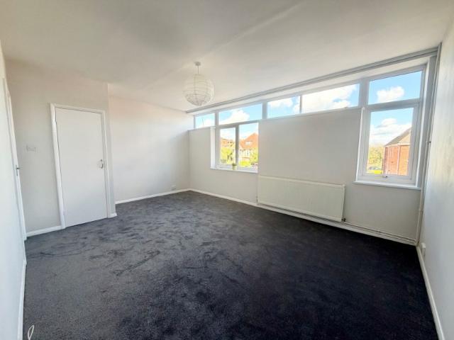 House for rent in Ashford, Spelthorne
