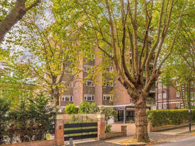 House for rent in Swiss Cottage, Greater London