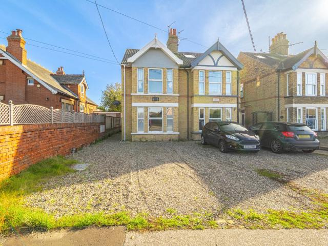 House for rent in Oulton Broad, East Suffolk