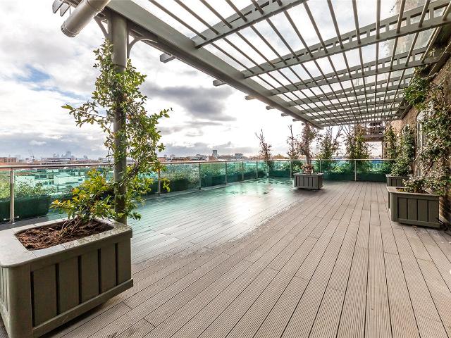 House for rent in Chalk Farm, Greater London