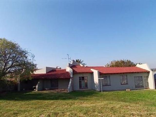 House for sale in Kempton Park, Birchleigh North