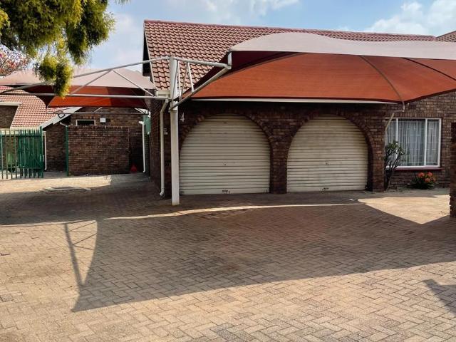 House for rent in Rhodesfield, Kempton Park