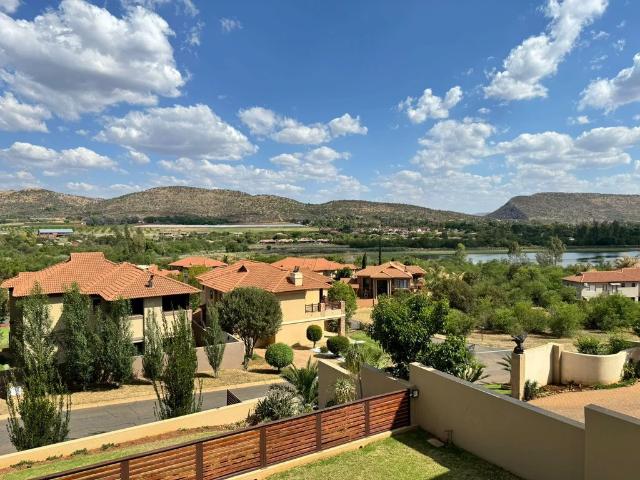 House for sale in Hartbeespoort Dam Nature Reserve
