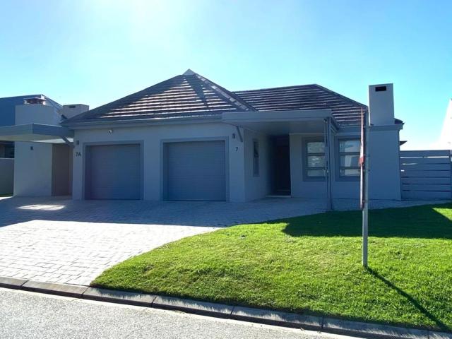 House for sale in Groot Brak Rivier, Western Cape