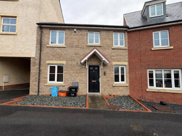 House for rent in Redhouse, Abbey Mead