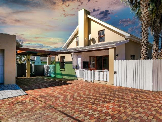 House for sale in Groot Brak Rivier, Western Cape