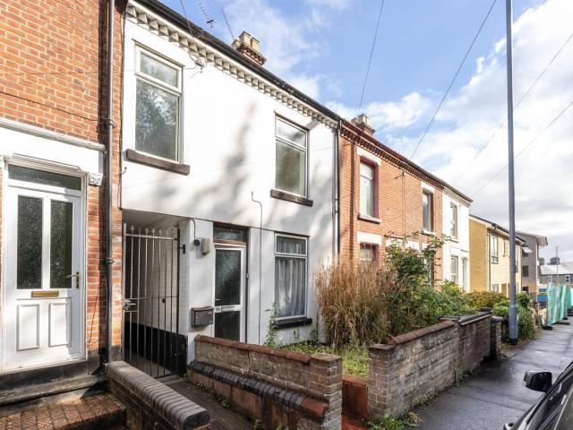 House for rent in Earlham Rise, East Bank
