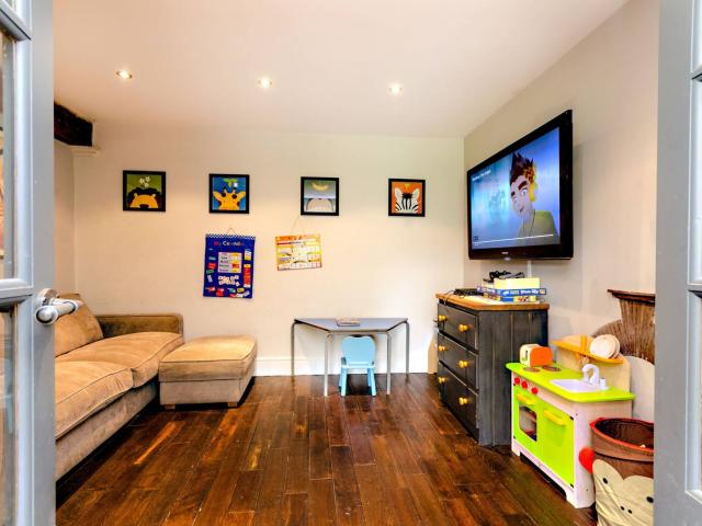 House for rent in Westborough, Surrey