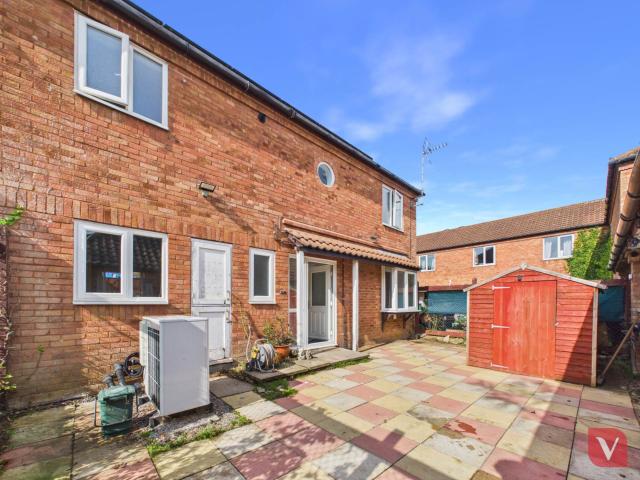 House for rent in Neath Hill, Milton Keynes