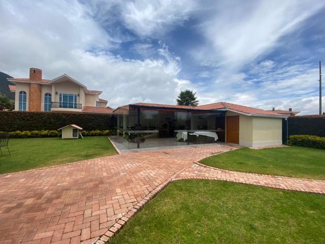 Casa en arriendo en Chuntame, Cajicá