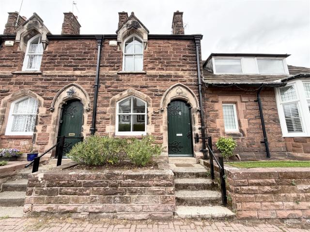 House for rent in Thornton Hough, Wirral