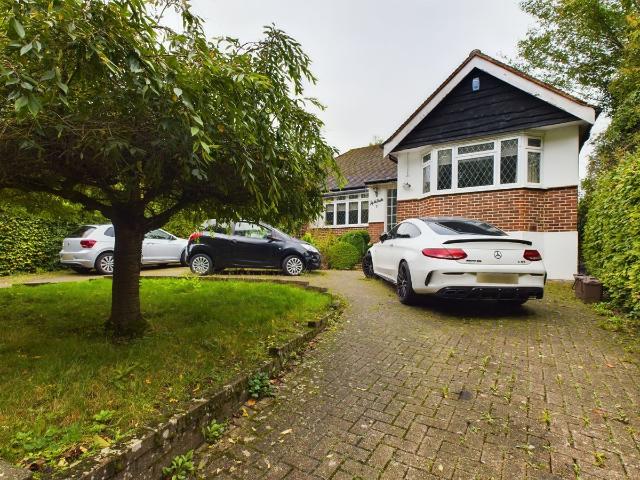 House for rent in Hadley Wood, Greater London