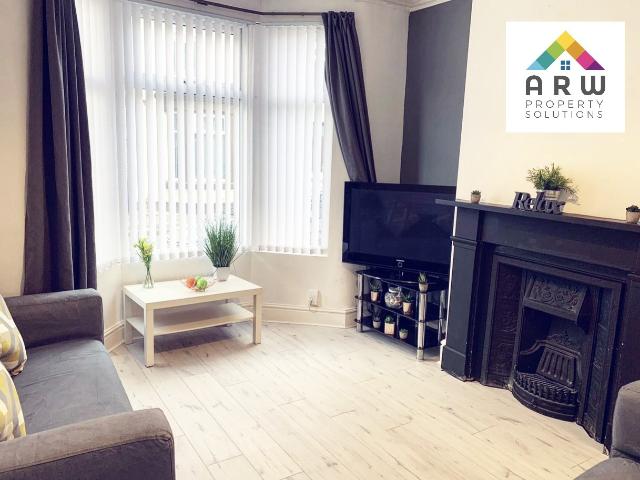 House for rent in Calderstones