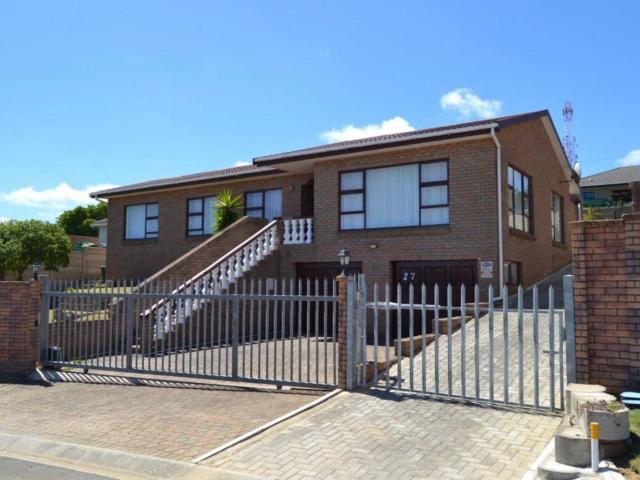 House for sale in Groot Brak Rivier, Western Cape