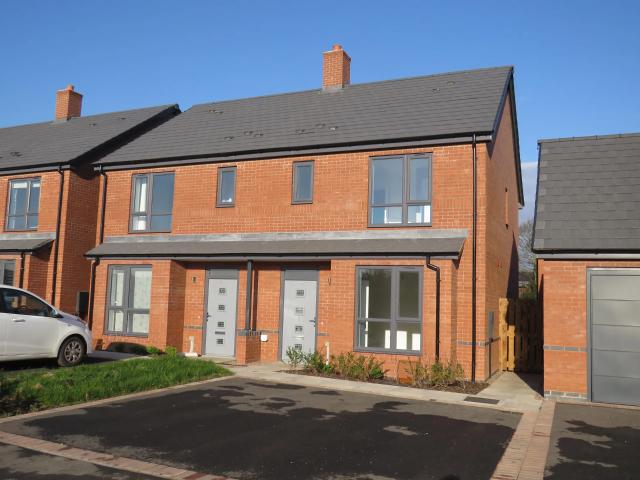House for rent in Milverton, Green Close