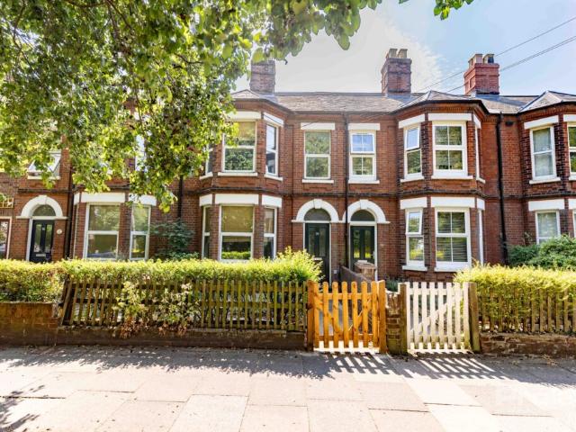 House for rent in New Catton, East Bank