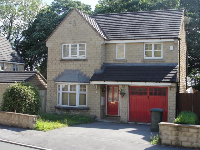 House for rent in Westwood Park, West Yorkshire